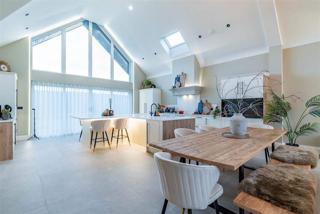 Lounge/Kitchen/Dining Room