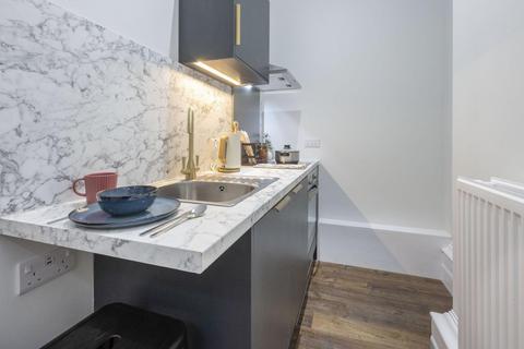 Studio to rent, Great George Street, Leeds LS1