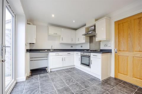 2 bedroom end of terrace house for sale, Garsdale Close, Scunthorpe
