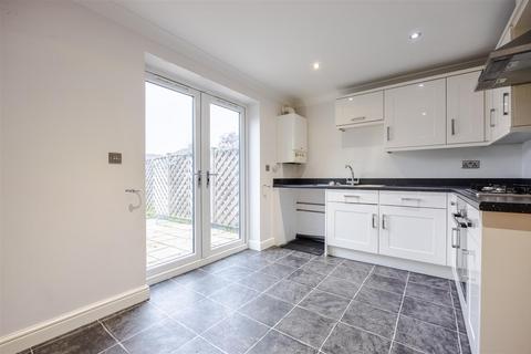 2 bedroom end of terrace house for sale, Garsdale Close, Scunthorpe