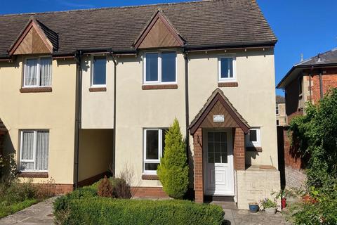 3 bedroom terraced house to rent, Causeway Close, Chippenham