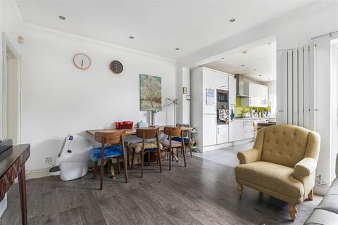 undefined, Elm Road, Kingston Upon Thames KT2