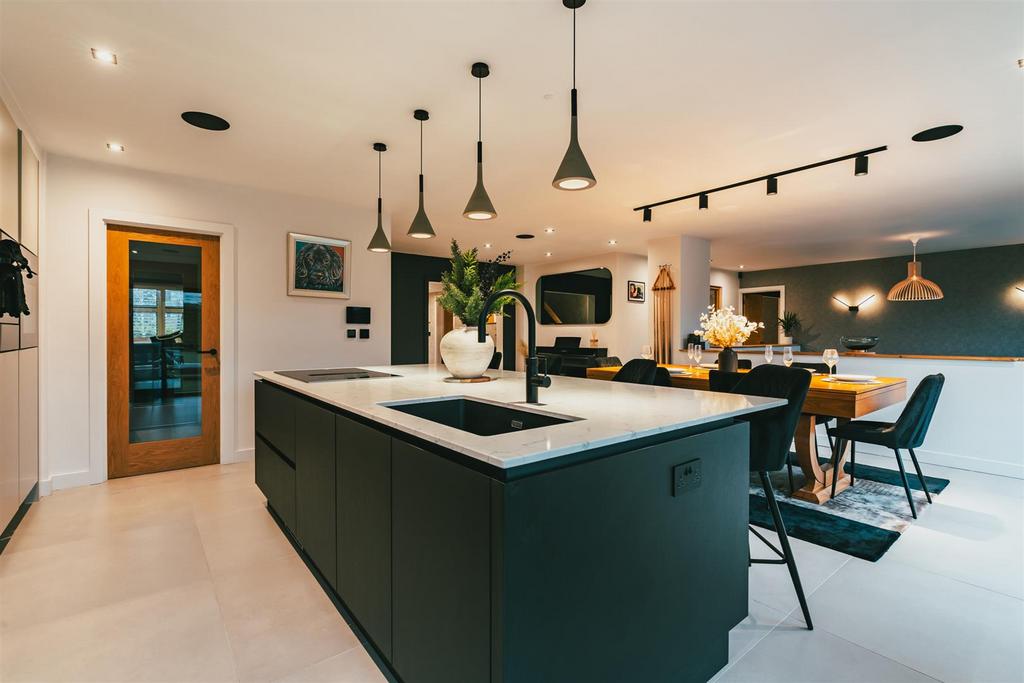 Dining Kitchen