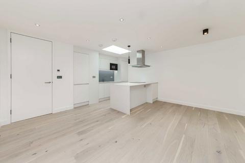 2 bedroom flat to rent, Finchley Road, London NW3
