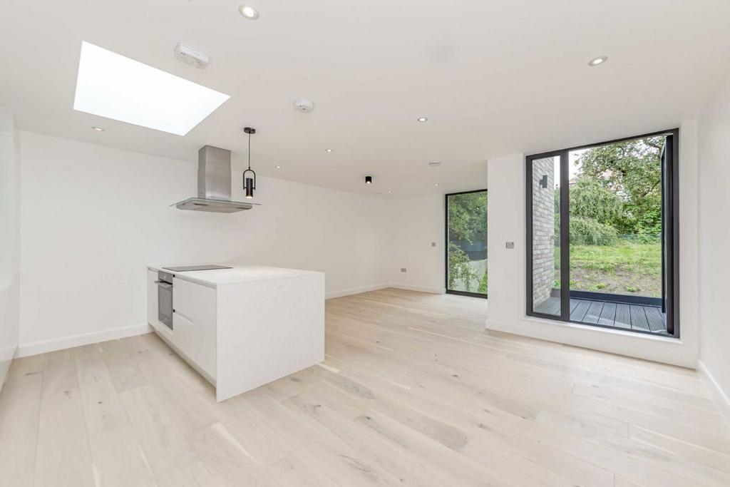 Apartment in London - View 2