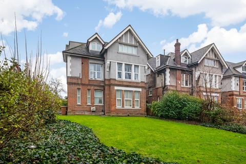 2 bedroom flat to rent, St. Mildreds Road, London, SE12