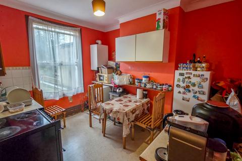 2 bedroom flat for sale, Crescent Road, Woolwich, London, SE18