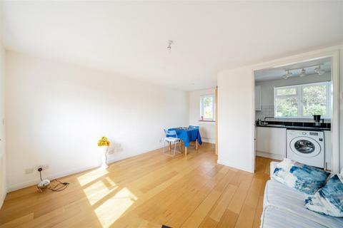 undefined, Rookwood Avenue, Wallington