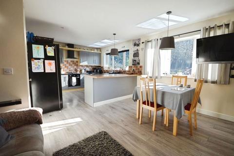 undefined, Pearson Way, Neath SA11