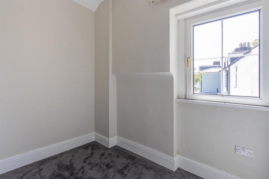 Penhill Road 15-16.jpg