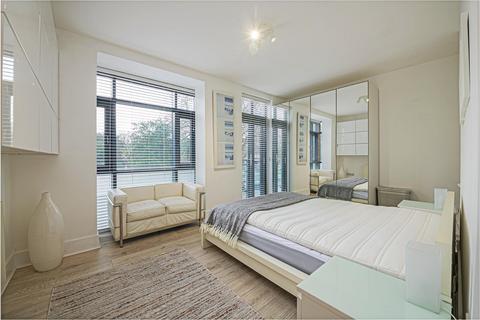 2 bedroom flat to rent, Putney Bridge Road, Putney