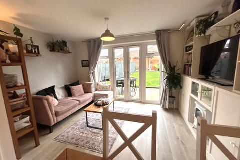 2 bedroom semi-detached house for sale, Staplehurst, Kent