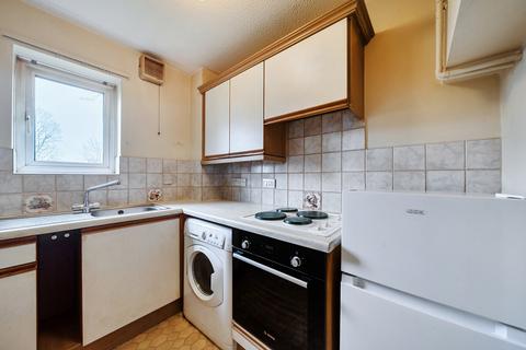 undefined, Firs Close, Mitcham CR4