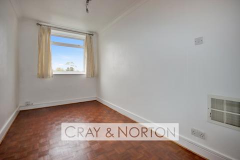 2 bedroom flat to rent, Ashburton Road, Addiscombe, CR0