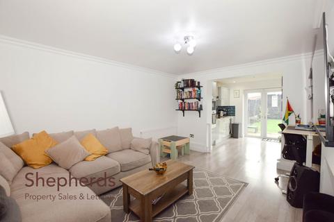 2 bedroom maisonette for sale, Wavell Close, Cheshunt EN8