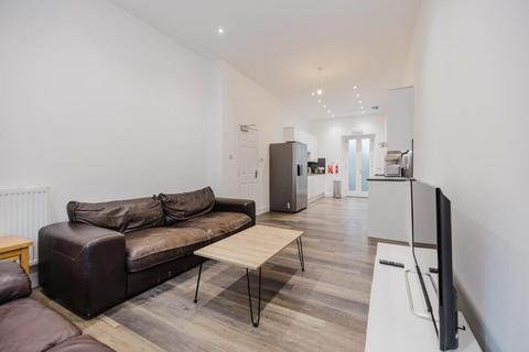 undefined, 3212L Pilrig Cottages, Edinburgh, EH6 5DB