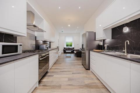 undefined, 3212L Pilrig Cottages, Edinburgh, EH6 5DB