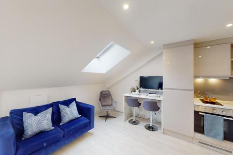 undefined, Silver Street, Reading RG1