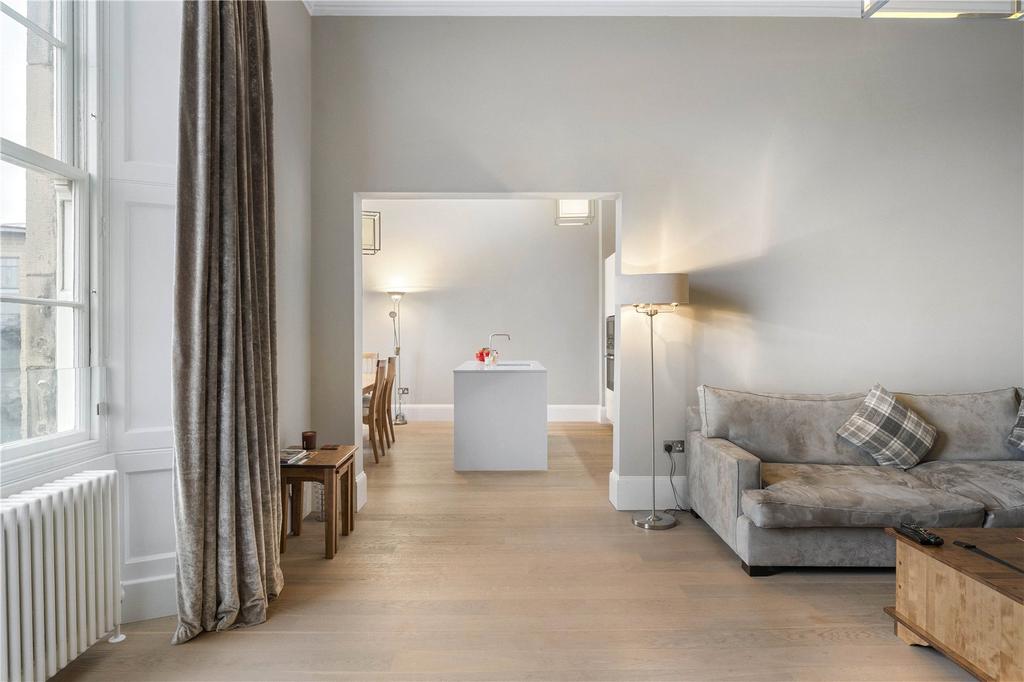 Living Room/Kitchen