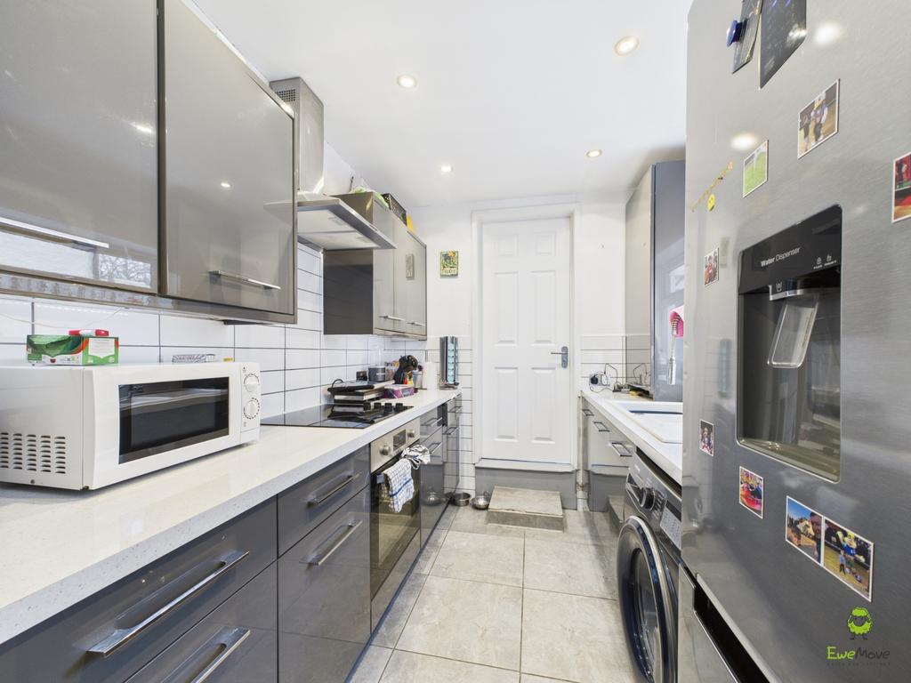 Presented by Kevin at Ewe Move Bexleyheath and Dart