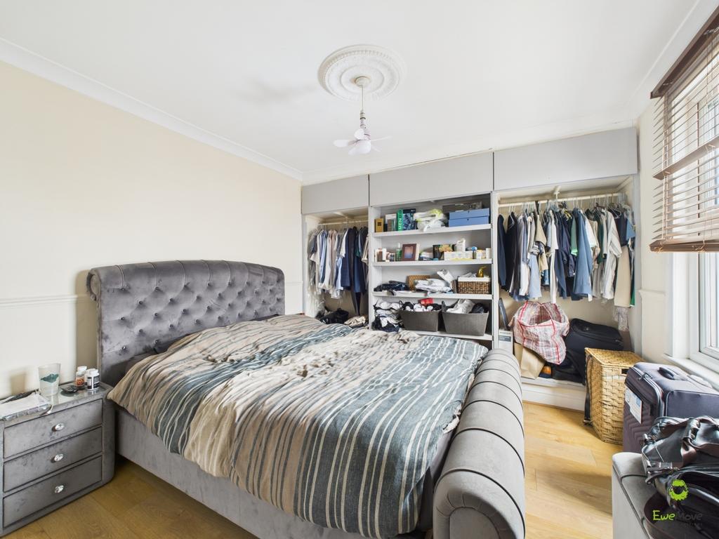 Presented by Kevin at Ewe Move Bexleyheath and Dart