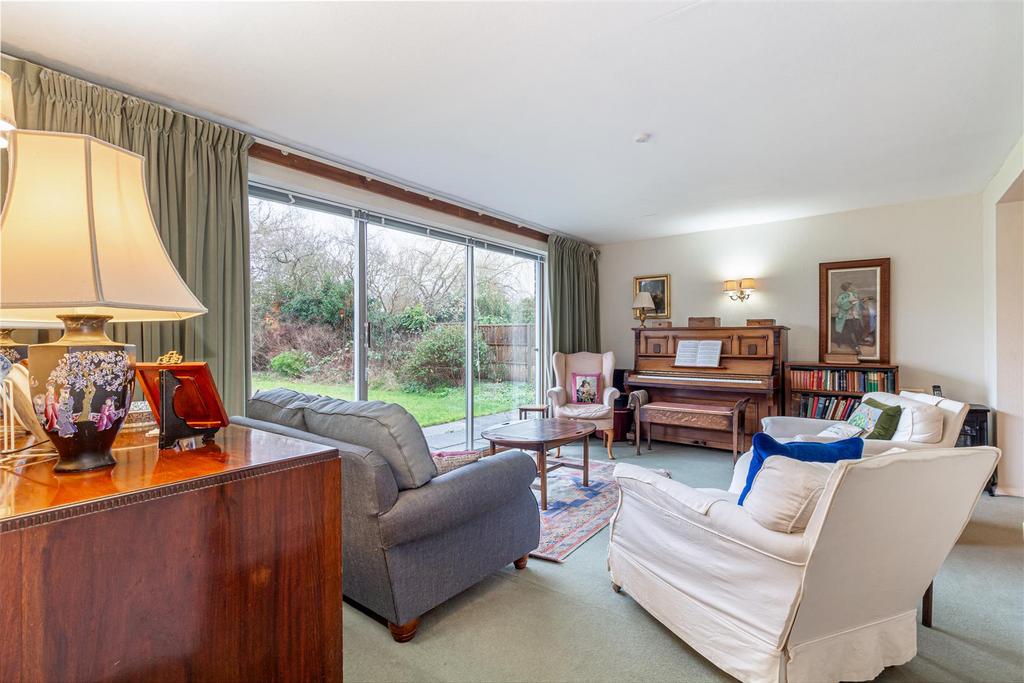 Living-room-2.jpg