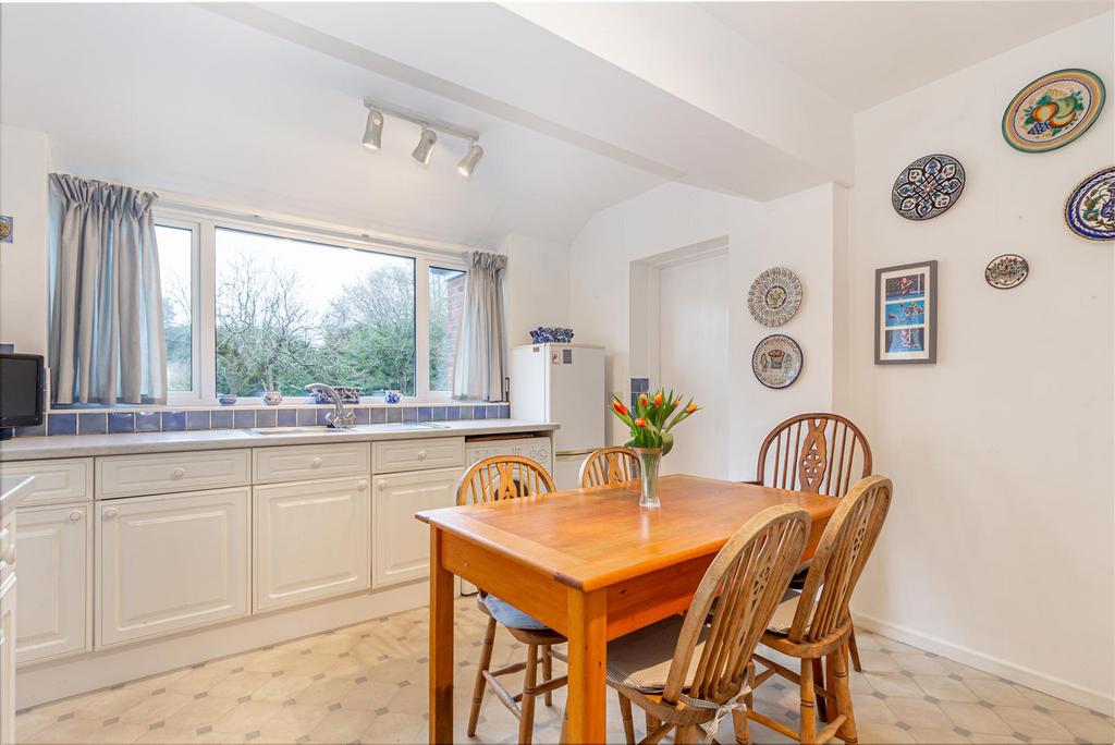 Kitchen-4.jpg