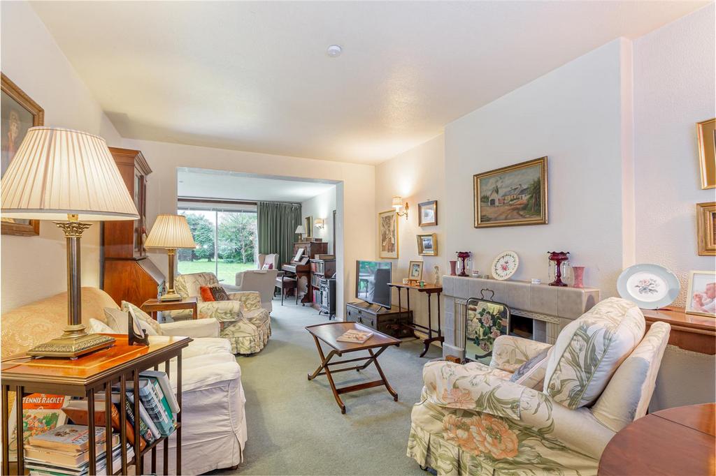 Living-room-6.jpg