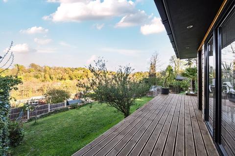 undefined, Coopers Rise, Godalming, Surrey, GU7