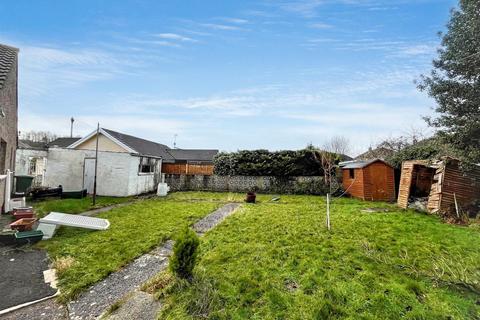 undefined, Moyle Grove, Ponthir, Newport