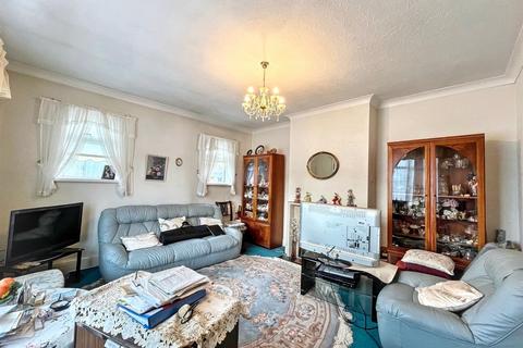 undefined, Moyle Grove, Ponthir, Newport