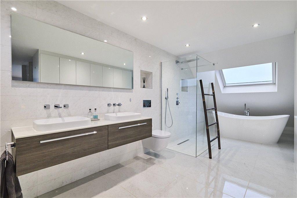 2nd Floor En-Suite