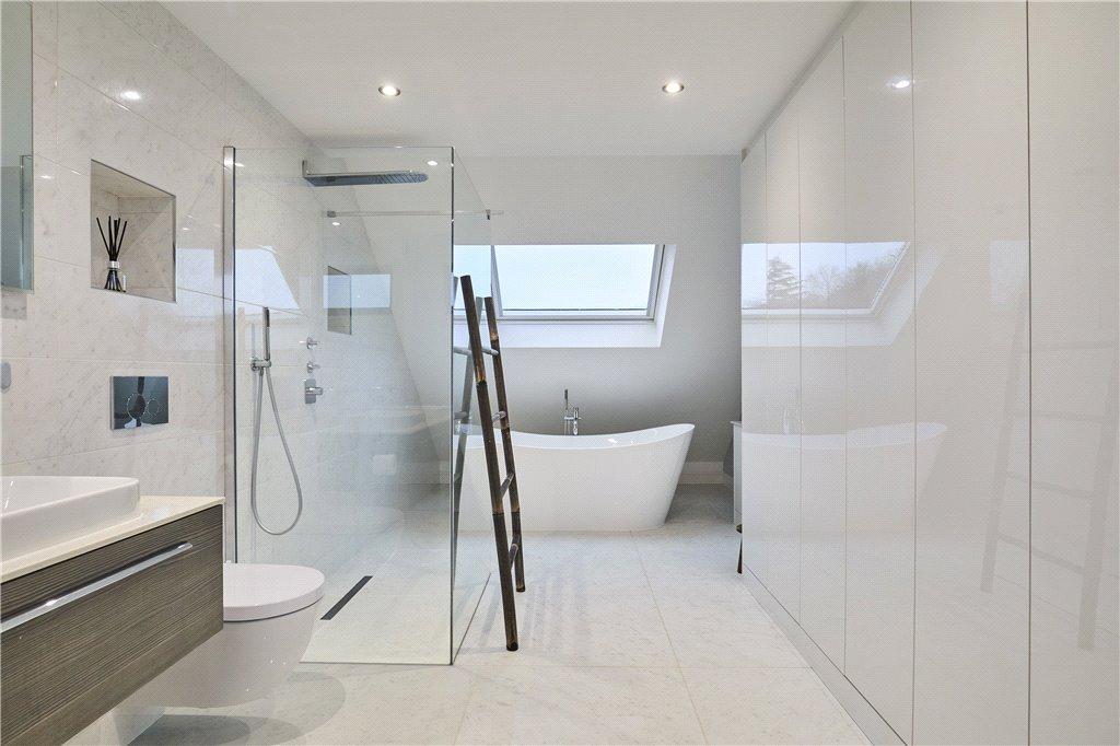 2nd Floor En-Suite