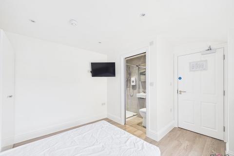 undefined, Hewlett Road, Cheltenham GL52