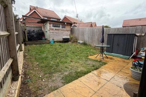 2 bedroom house for sale, Honeysuckle Avenue, Cheltenham, Gloucestershire