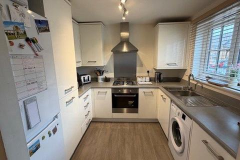 2 bedroom house for sale, Honeysuckle Avenue, Cheltenham, Gloucestershire