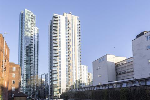 2 bedroom apartment for sale, Woodberry Grove, London N4