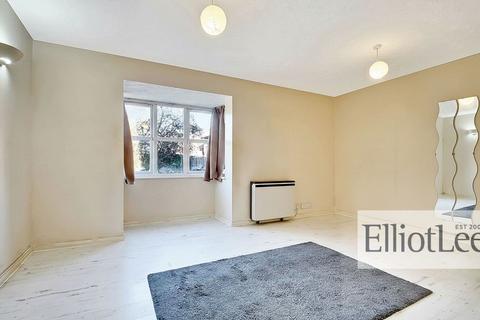 undefined, Ash Walk, Wembley HA0