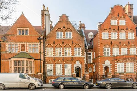 Collingham Gardens, Earls Court, London, SW5