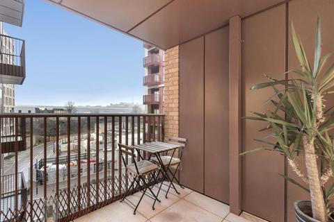 1 bedroom apartment to rent, Mary Neuner Road, London N8