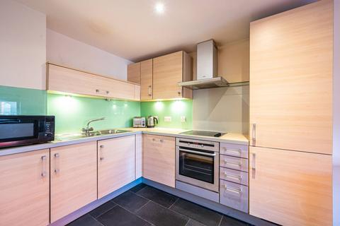 2 bedroom flat to rent, Graham Street, Angel, London, N1
