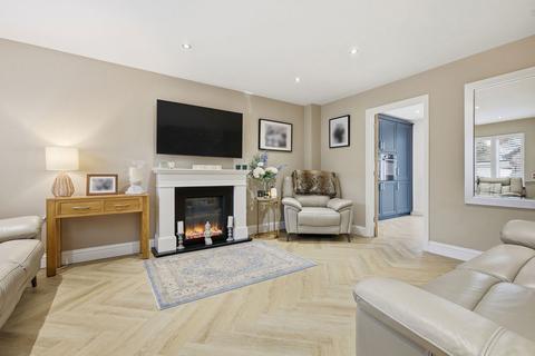 3 bedroom end of terrace house for sale, Magenta Close, Billericay CM12