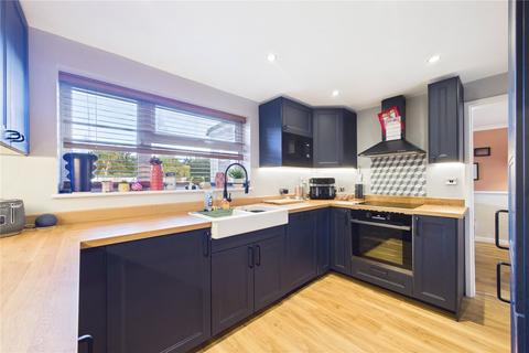 undefined, Neath Gardens, Tilehurst, Reading, Berkshire, RG30