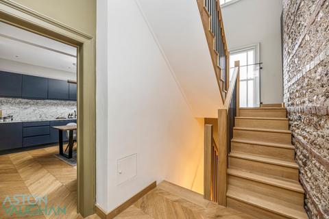 2 bedroom apartment to rent, 19 Oriental Place, East Sussex BN1