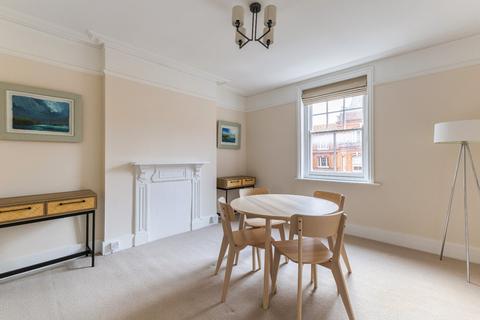 3 bedroom flat for sale, Queen's Club Gardens, London