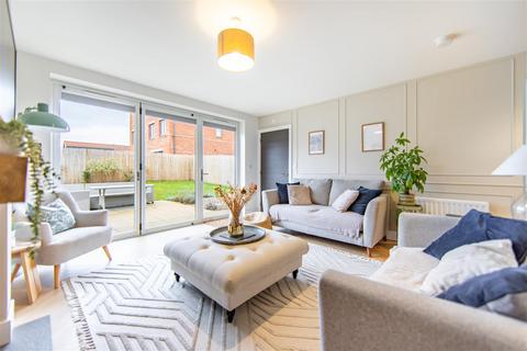 3 bedroom detached house for sale, Hazel Court, NE12