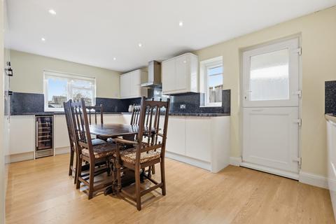 undefined, Gordon Road, Grays RM16