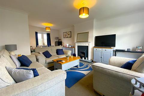 3 bedroom semi-detached house for sale, St. Pauls Drive Syston Leicester