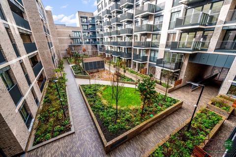 2 bedroom flat to rent, Salutation Gardens, Farringdon WC1X