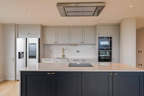 3 bedroom flat for sale, Ability Place, Canary Wharf, London, E14